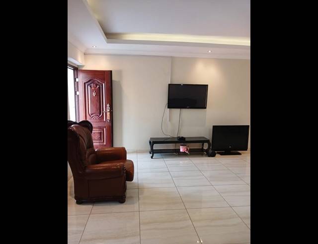 3 BEDROOM HOUSE FOR SALE IN HENLEY-ON-KLIP